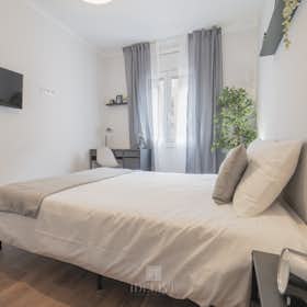Private room for rent for €795 per month in Barcelona, Carrer de Calàbria