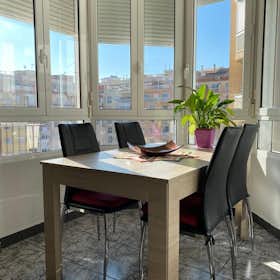 Private room for rent for €515 per month in Barcelona, Carrer de Sardenya