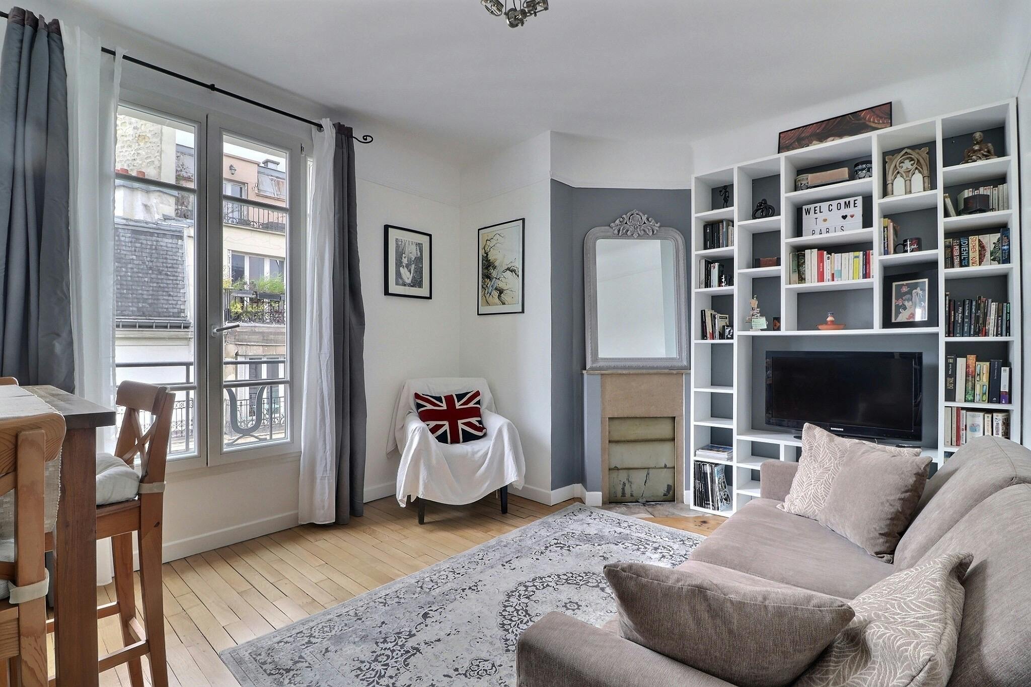 Rue Montcalm, Paris preview
