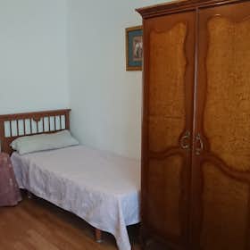 Private room for rent for €460 per month in Getafe, Calle Núñez de Balboa