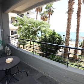 Privat rum att hyra för 500 € i månaden i Piraeus, Akti Themistokleous