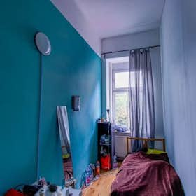 Private room for rent for €330 per month in Budapest, Fiumei út