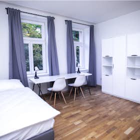 Private room for rent for €892 per month in Prague, Na Šachtě