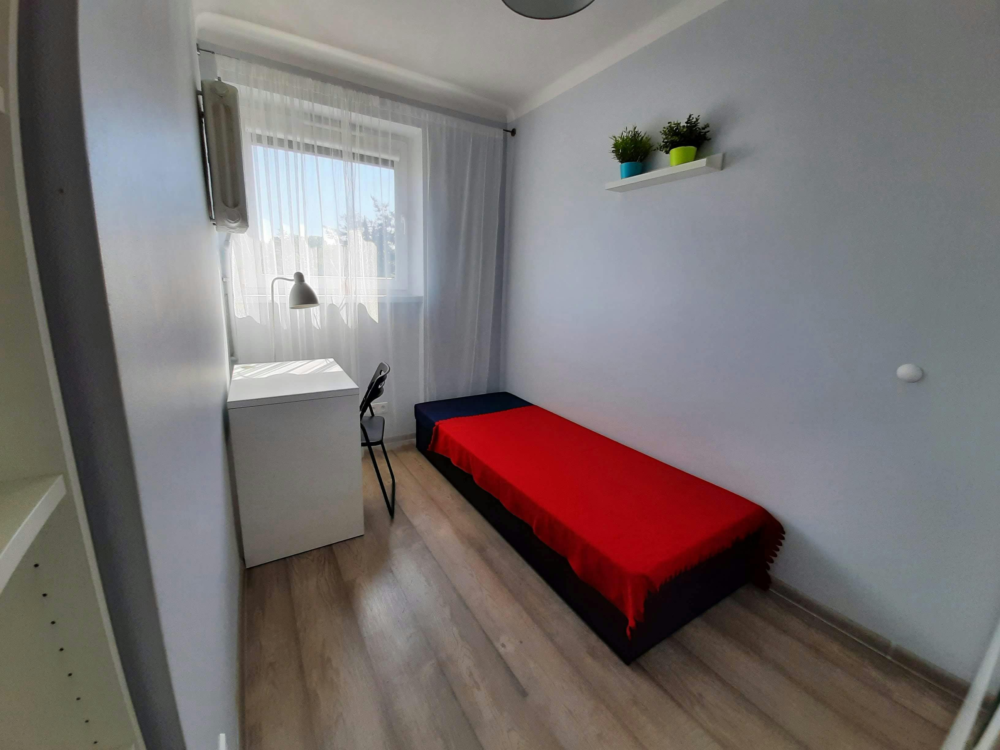 Żwirki i Wigury, Warsaw preview