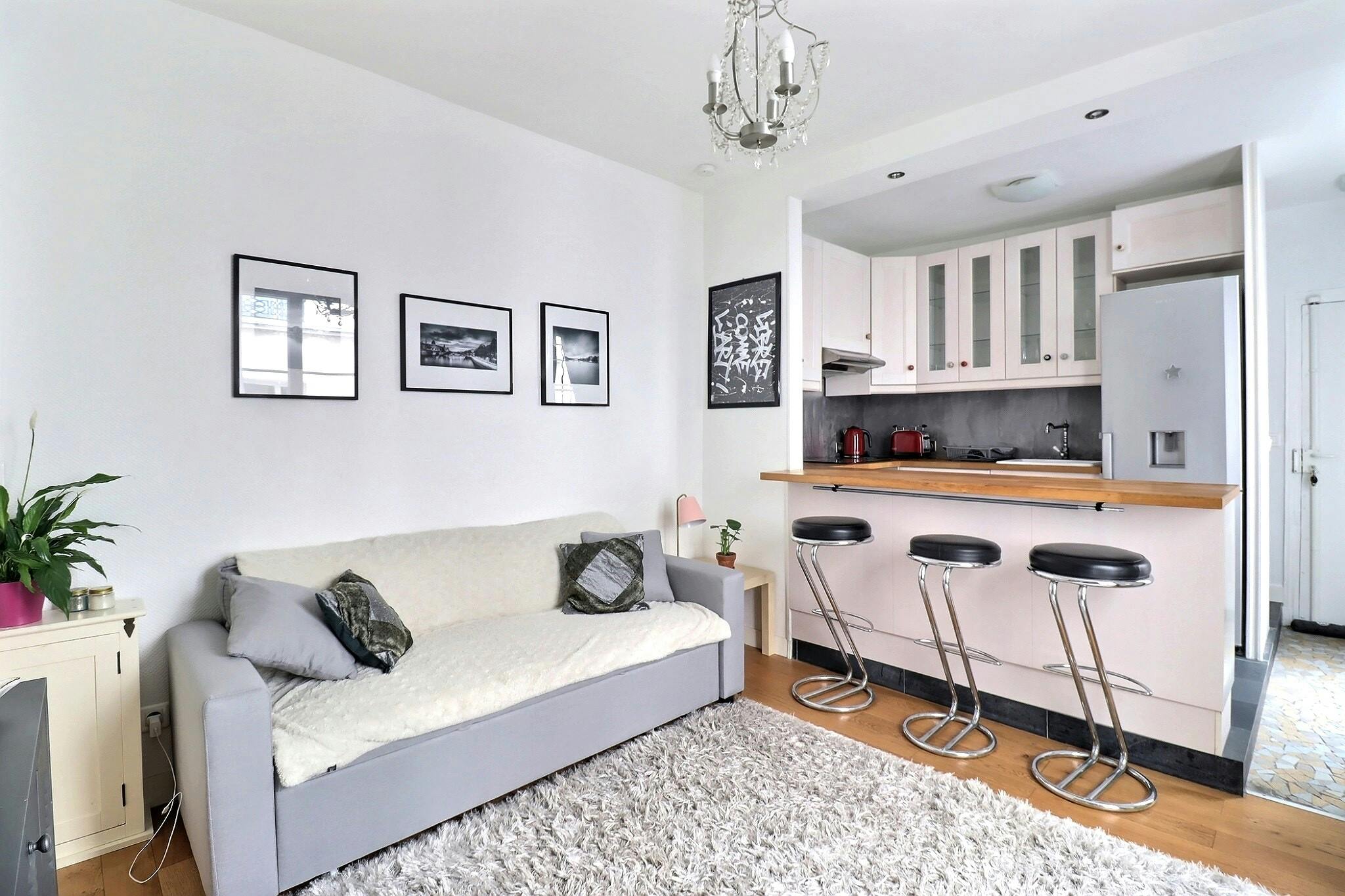 Rue de Lancry, Paris preview