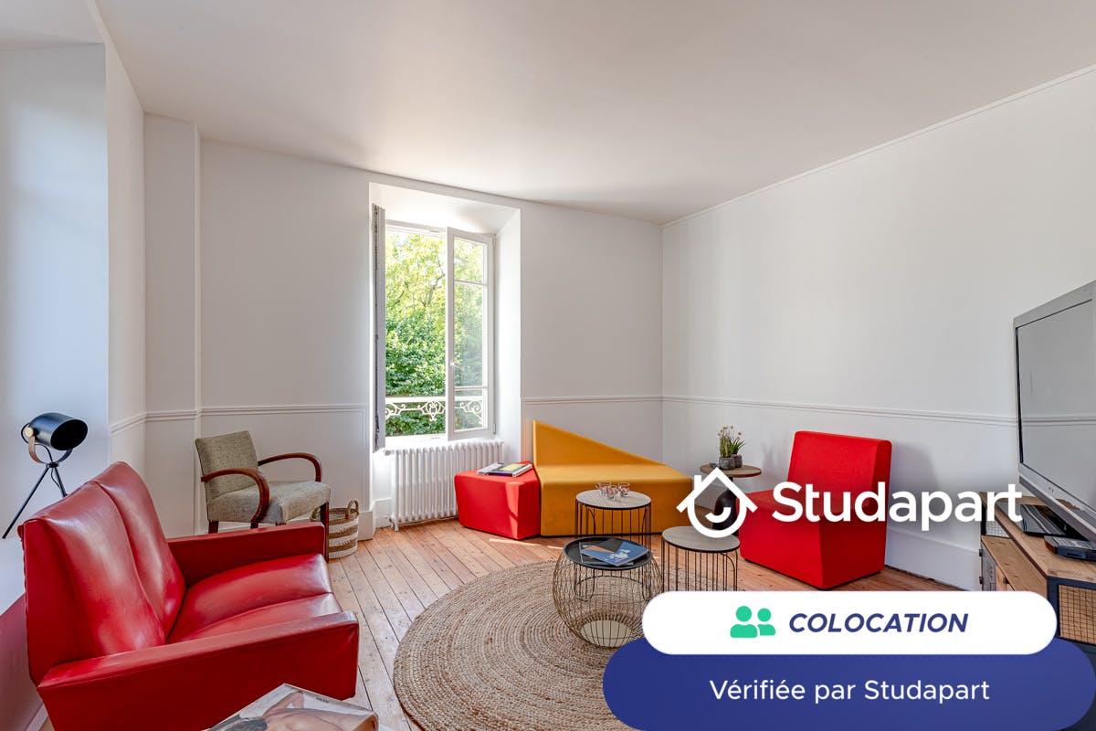 Private room for rent for €850 per month in Gif-sur-Yvette, Rue du Val Vert