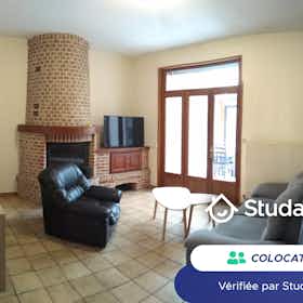 Private room for rent for €360 per month in Valenciennes, Avenue du Faubourg de Cambrai