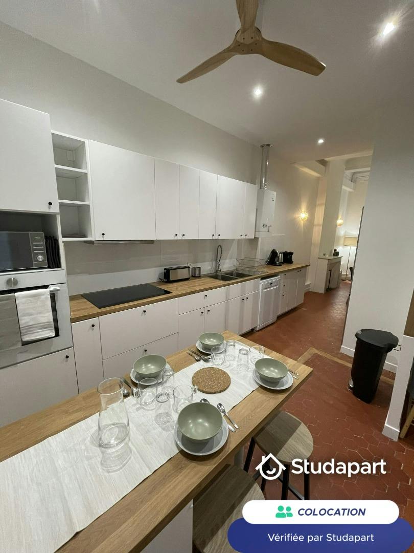 Private room for rent on Rue Estelle, Marseille - Plus