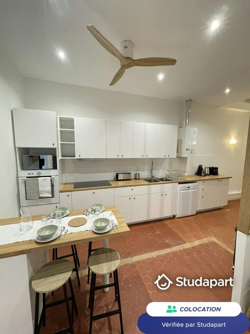 Private room for rent on Rue Estelle, Marseille - Vue 4