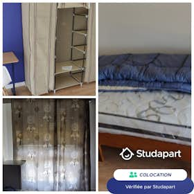 Private room for rent for €580 per month in Saint-Gratien, Boulevard Georgette Agutte