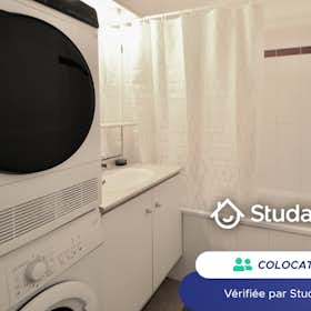 Private room for rent for €740 per month in Saint-Denis, Avenue du Président Wilson