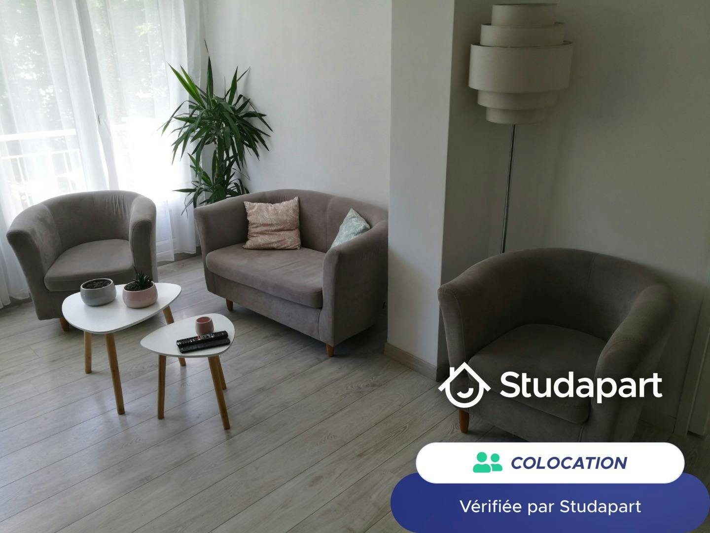 Private room for rent for €420 per month in Mont-Saint-Aignan, Parc du Cailly