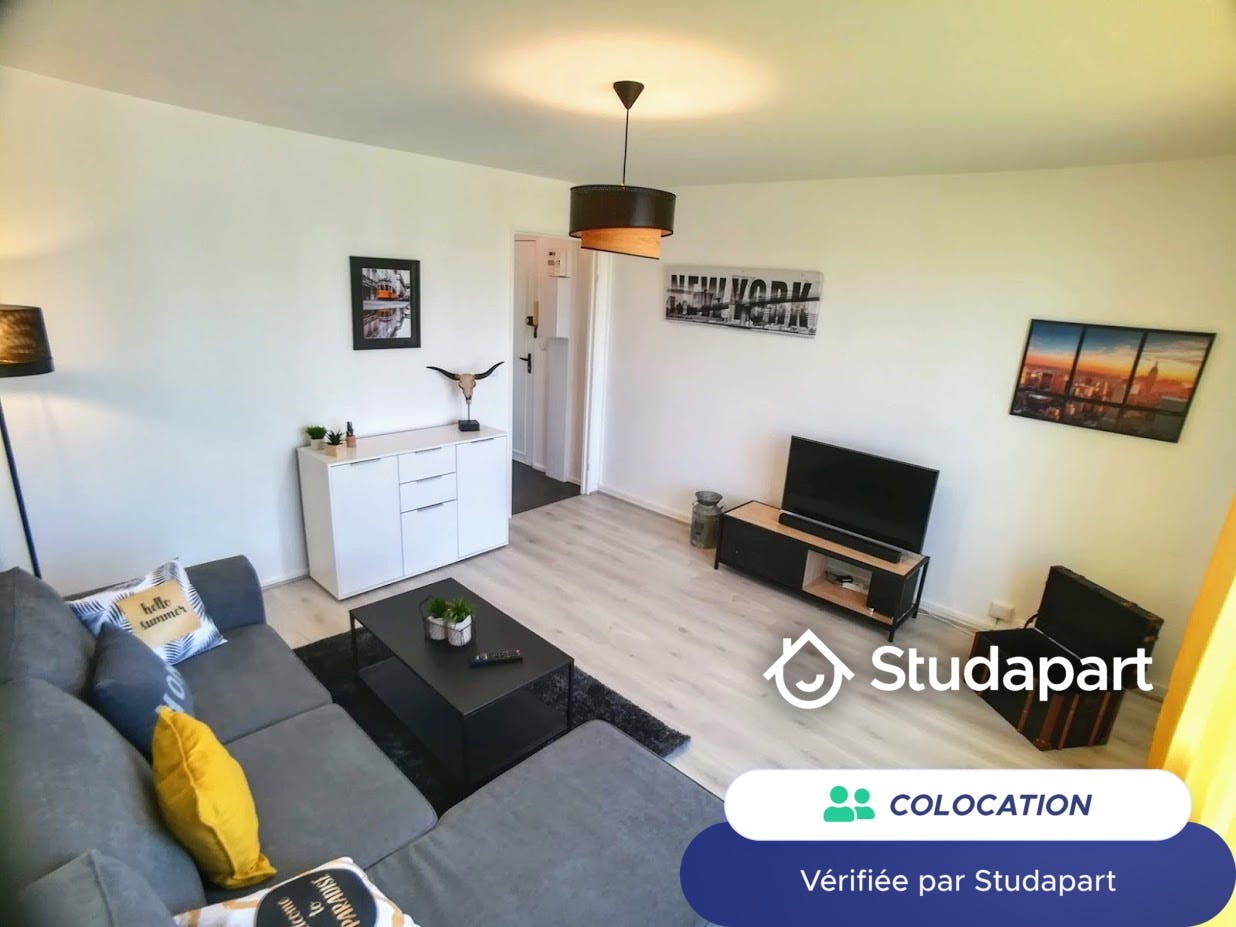 Private room for rent for €359 per month in Limoges, Rue du Cercler