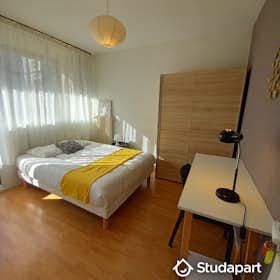 Private room for rent for €360 per month in Limoges, Rue Marcel Madoumier