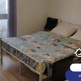 Private room for rent for €600 per month in Saint-Gratien, Boulevard Georgette Agutte