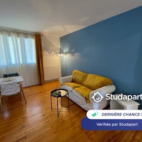 Apartament de închiriat pentru 780 EUR pe lună în Grenoble, Rue André Abry