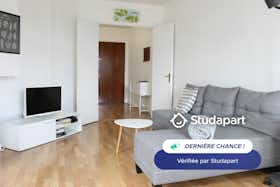 Appartamento in affitto a 1.790 € al mese a Sartrouville, Rue Victor Hugo
