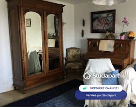 Appartement te huur voor € 848 per maand in Brest, Rue Amiral Vallon