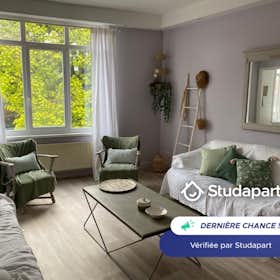 公寓 正在以 €1,250 的月租出租，其位于 Tourcoing, Rue de Mouvaux