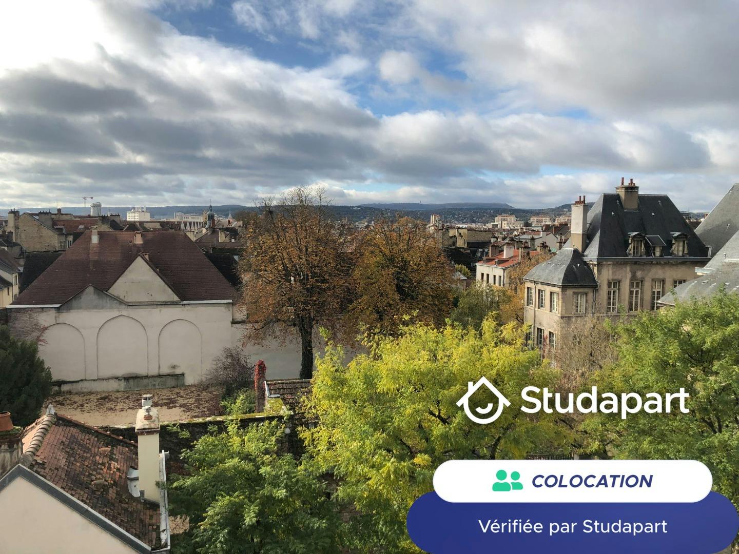 Pièce à Dijon