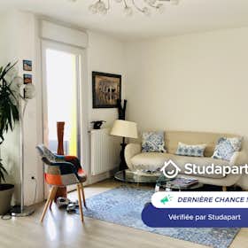 Apartamento en alquiler por 1200 € al mes en Nantes, Boulevard Guy Mollet