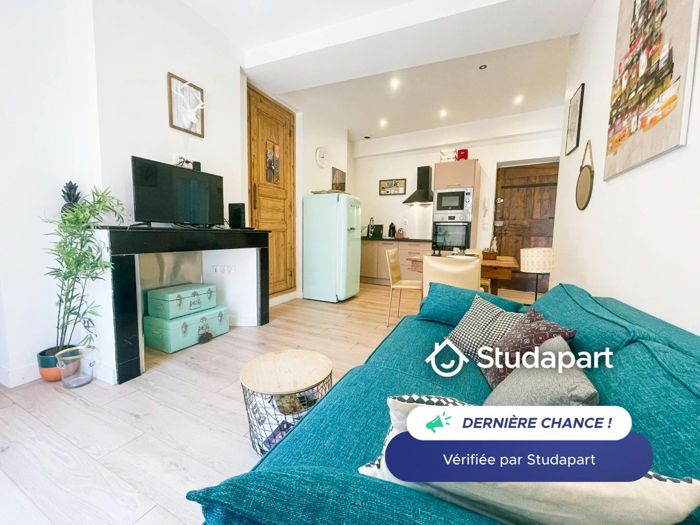 Apartment for rent for €1,019 per month in Grenoble, Rue des Clercs