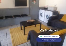 House for rent for €365 per month in Clermont-Ferrand, Rue Étienne Dolet