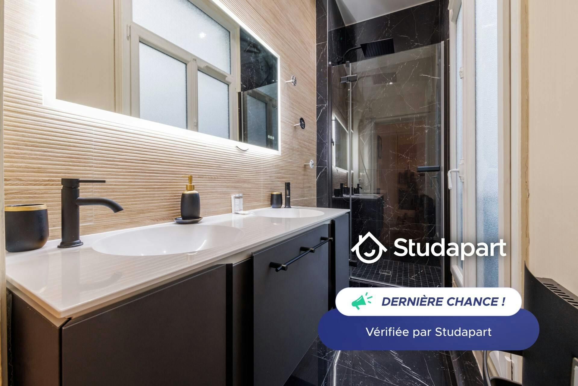 Appartement – Paris, 1st Arrondissement - Plus