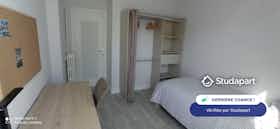 Appartement te huur voor € 450 per maand in Rennes, Résidence Saint-Jean-Baptiste de la Salle