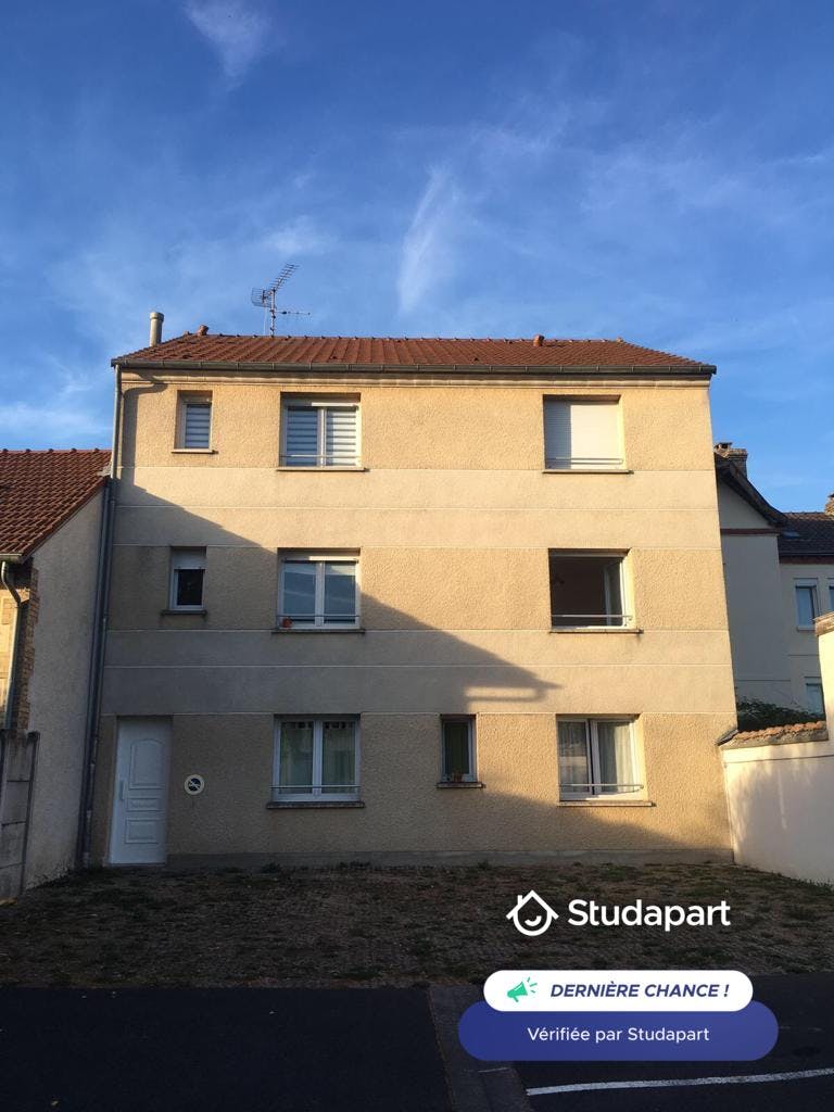 Wohnung zu mieten für 440 € pro Monat in Tinqueux, Rue Voltaire