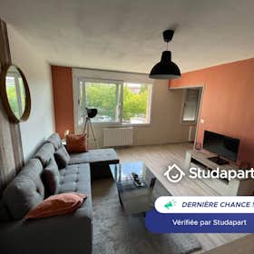 Apartment for rent for €745 per month in Reims, Boulevard Docteur Roux