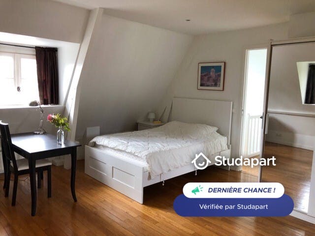 Private room for rent for €900 per month in Jouy-en-Josas, Rue Pierre Vaudenay
