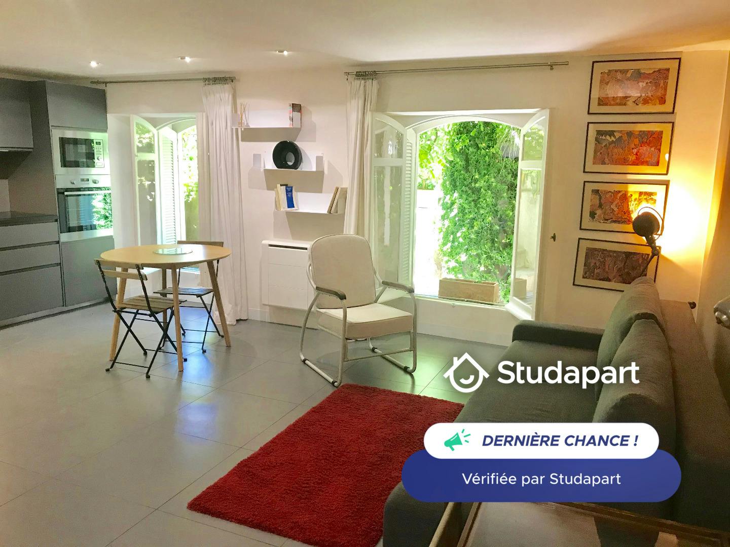 Apartment for rent for €700 per month in Nice, Boulevard Carabacel