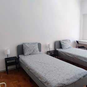 Habitación compartida en alquiler por 650 € al mes en Sintra, Rua Marechal Gomes da Costa