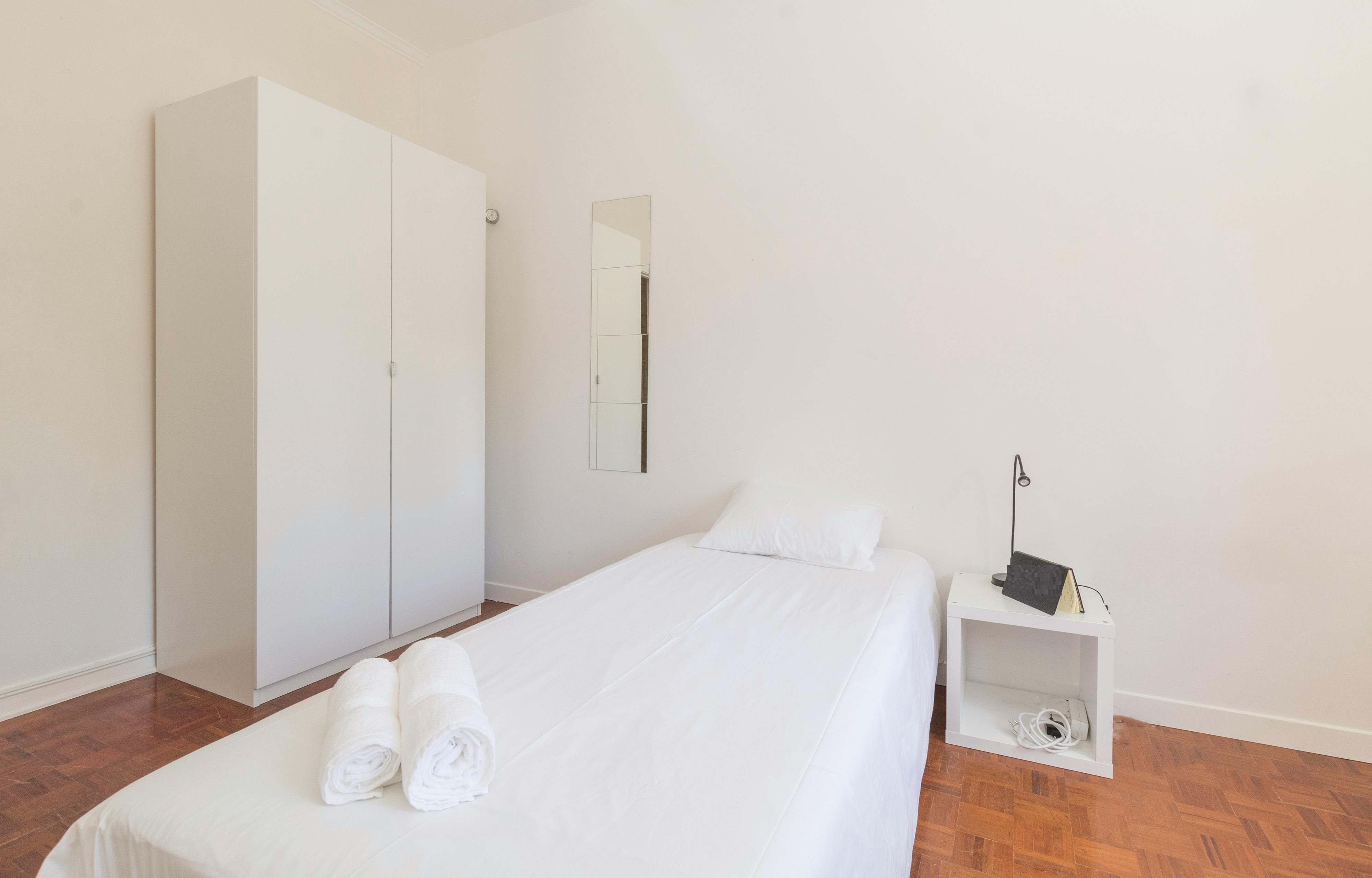Single room Lisbon, 11m² — photo 23