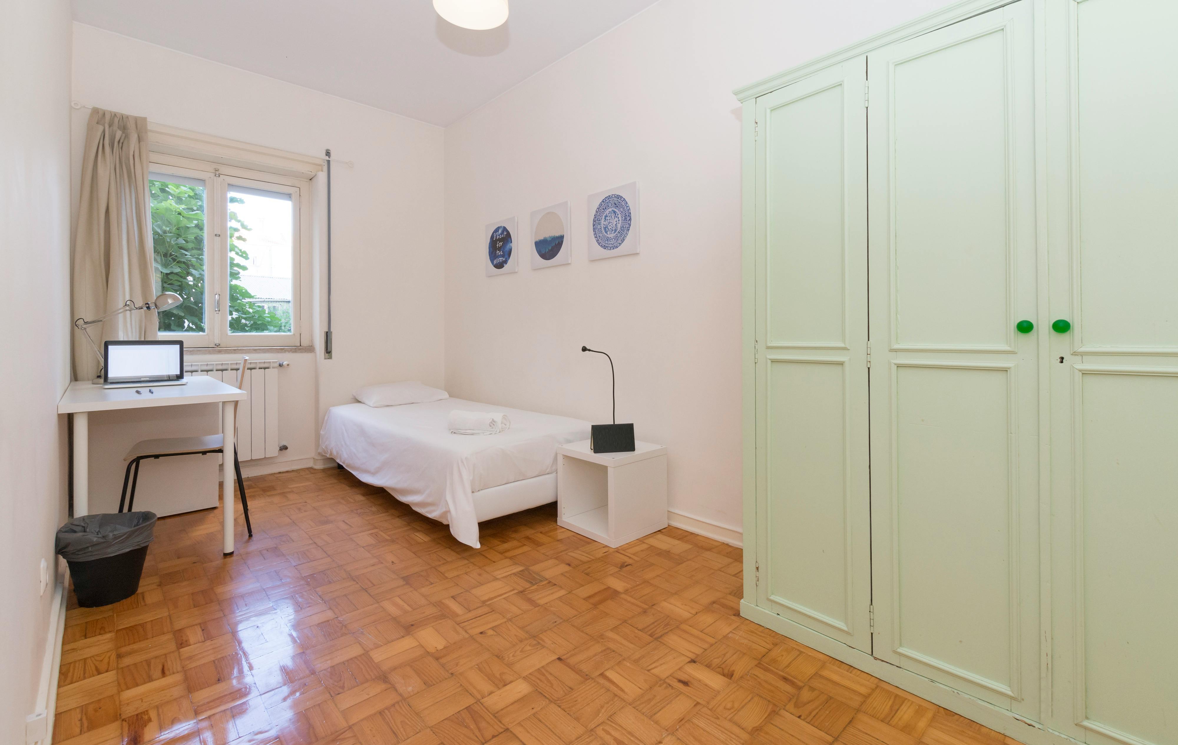 Rua do Pau de Bandeira, Lisbon preview