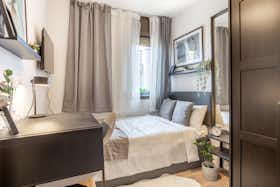 Privé kamer te huur voor € 500 per maand in Barcelona, Carrer d'Alfons el Magnànim