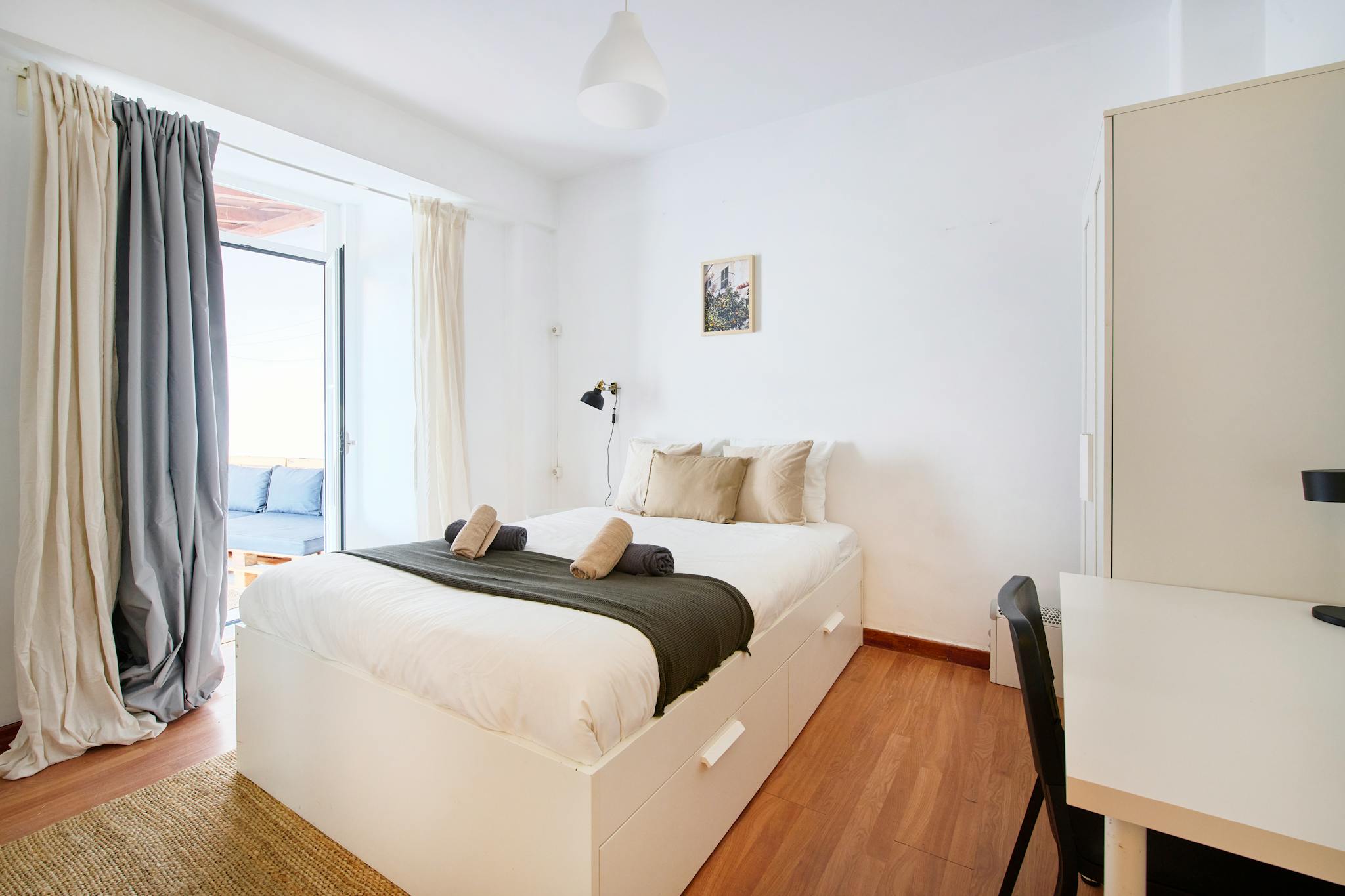 Rua de Ponta Delgada, Lisbon preview