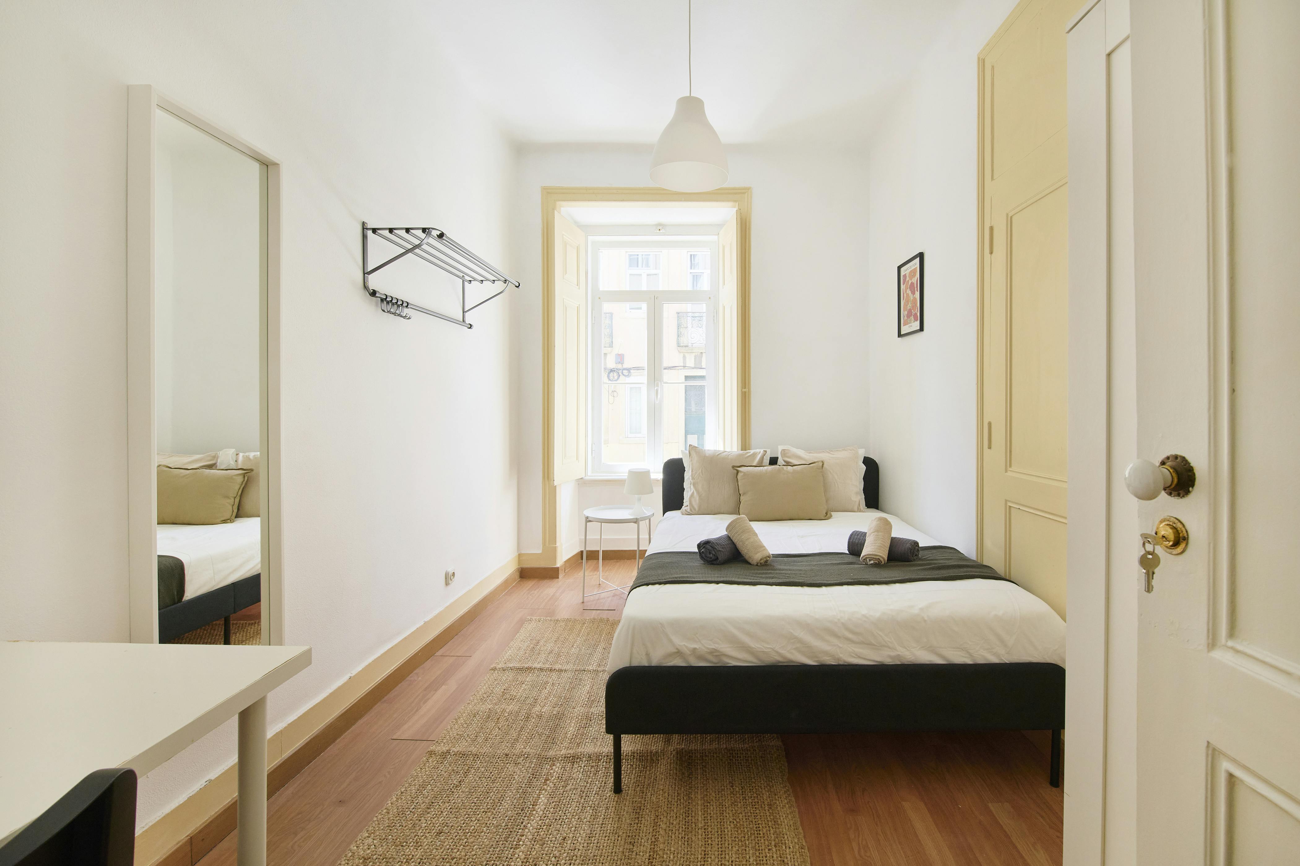 Rua de Ponta Delgada, Lisbon preview