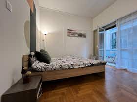 Private room for rent for €360 per month in Athens, Trikoupi Spyrou
