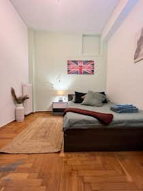 Privé kamer te huur voor € 360 per maand in Athens, Trikoupi Spyrou