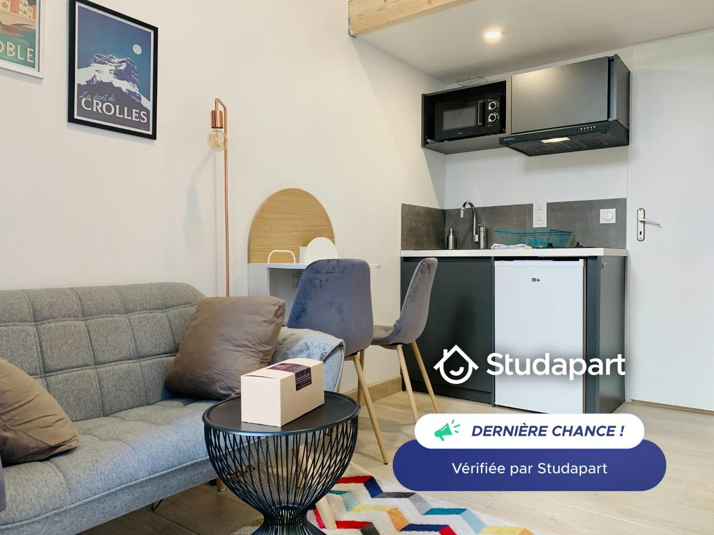 Appartement te huur voor € 747 per maand in Grenoble, Rue Nicolas Chorier