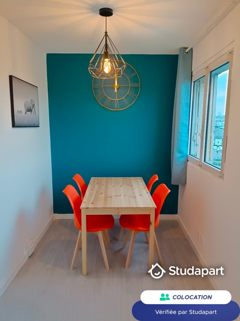 Private room for rent for €605 per month in Bobigny, Rue d'Artois