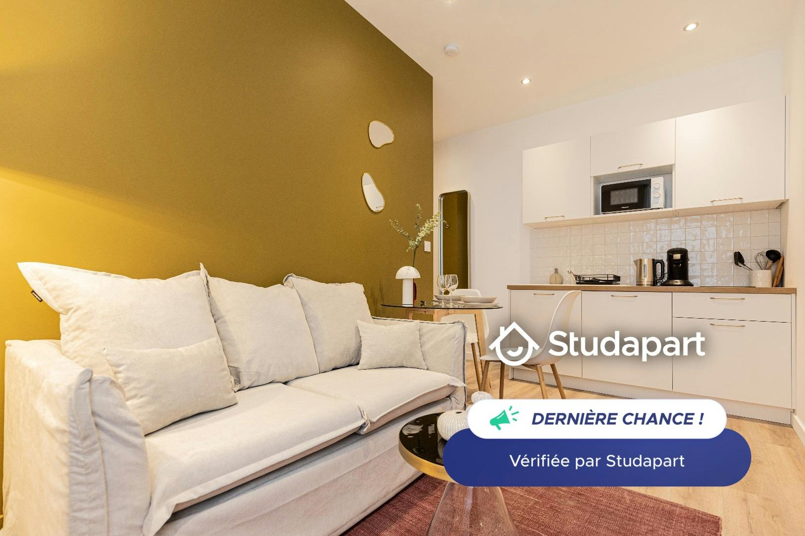 Apartment for rent for €530 per month in Saint-Étienne, Rue Francis Baulier