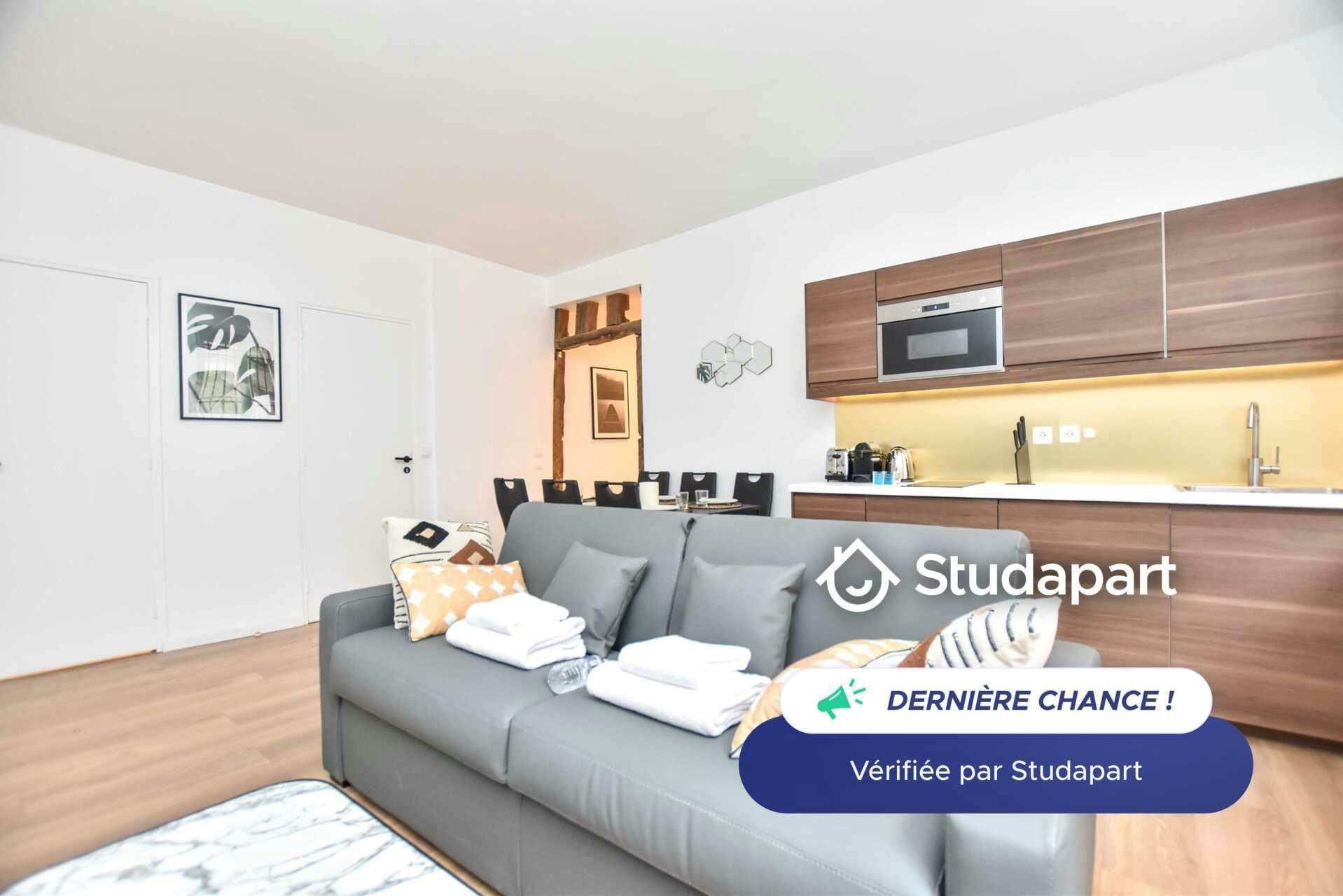 Apartment for rent for €3,000 per month in Paris, Rue du Faubourg Poissonnière