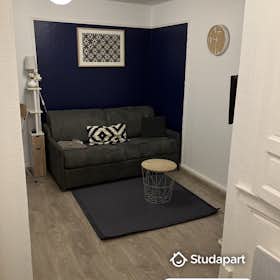 Apartment for rent for €400 per month in Rouen, Rue d'Écosse