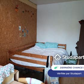 Apartamento for rent for 400 € per month in Rennes, Rue de la Carrière