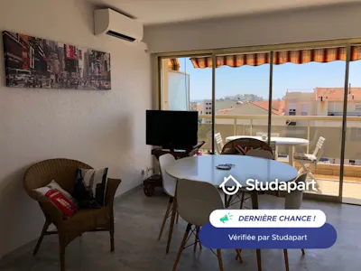 Apartment for rent on Boulevard Raymond Poincaré, Antibes, Antibes