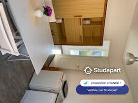 Apartamento para alugar por € 535 por mês em Amiens, Rue Charles Dubois