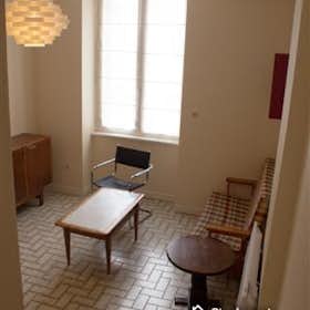 Apartment for rent for €460 per month in Saint-Étienne, Rue Gutenberg